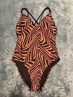 Hurley One Piece‎ Swimsuit Animal Print Zebra Moderate Coverage Size Medium